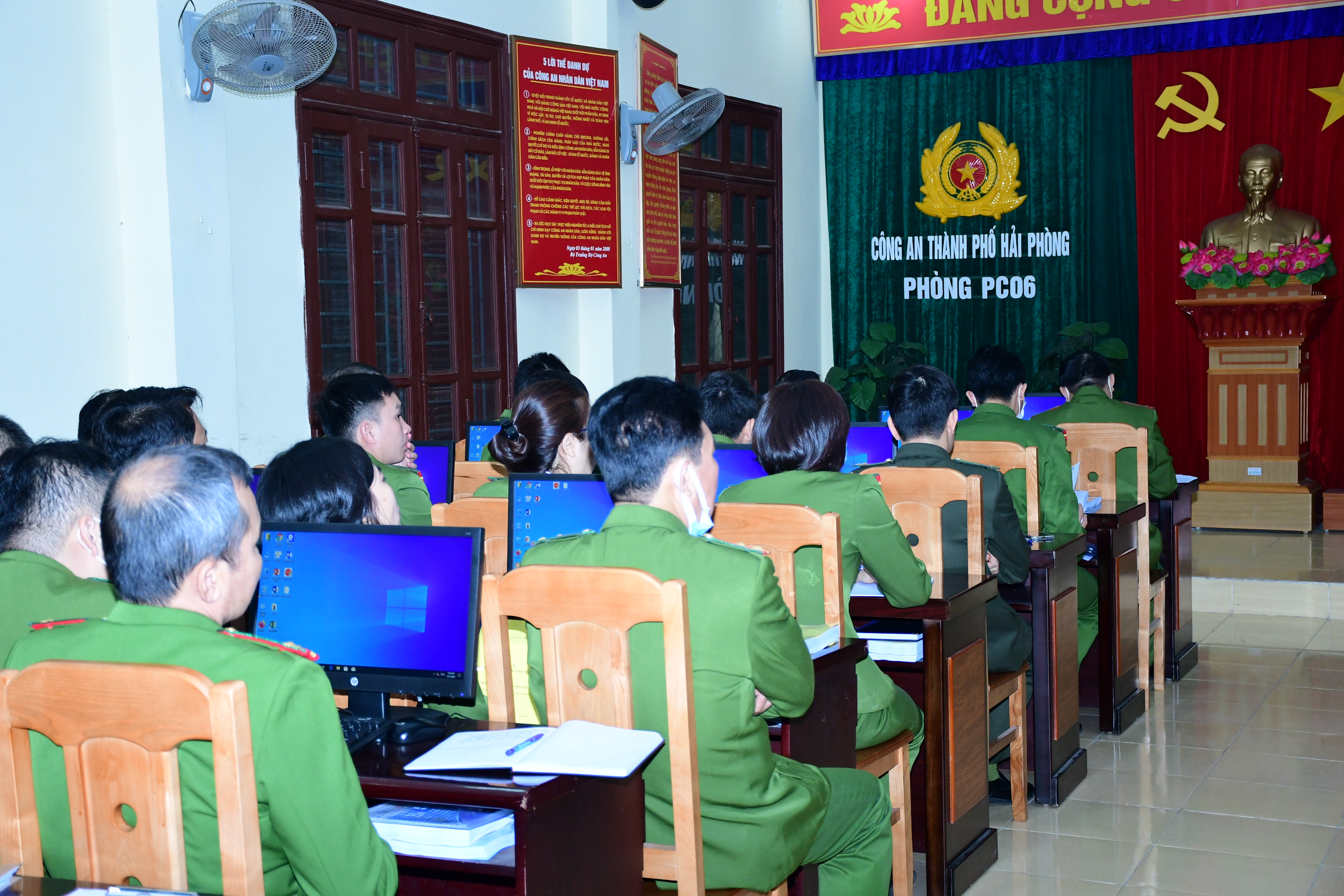 Phòng Quản lý hành chính về trật tự xã hội: Giải quyết 5.569 trường hợp tra cứu thông tin dân cư